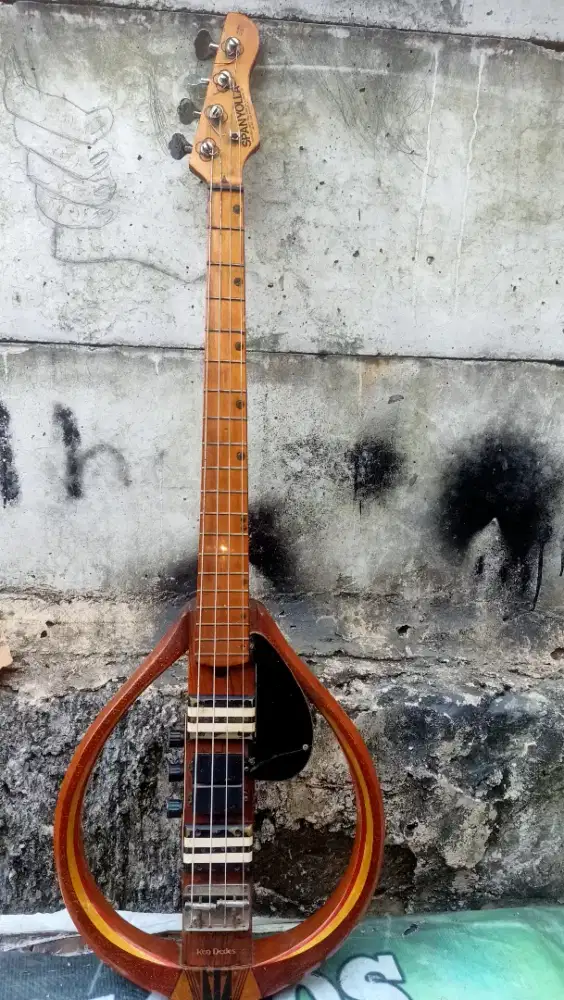 Bass elektrik silent spanyolla