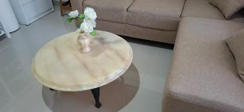 Meja Marmer Diameter 75 cm