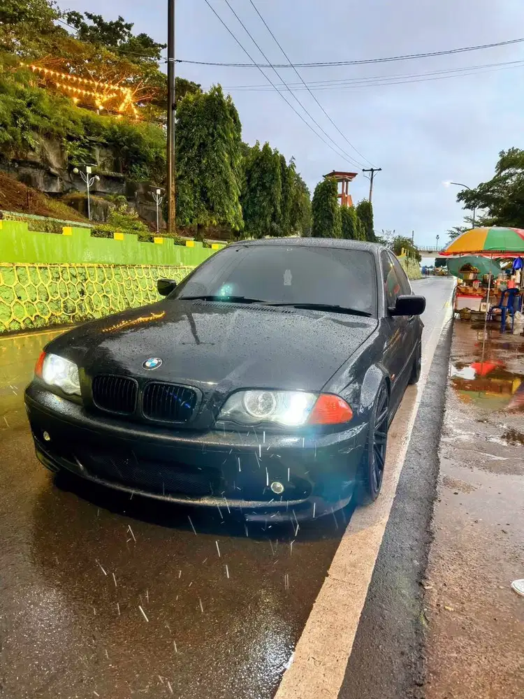 BMW E46 N42 318i / 2001