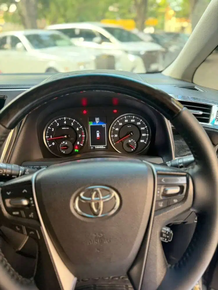 Toyota Alphard 2015 Bensin