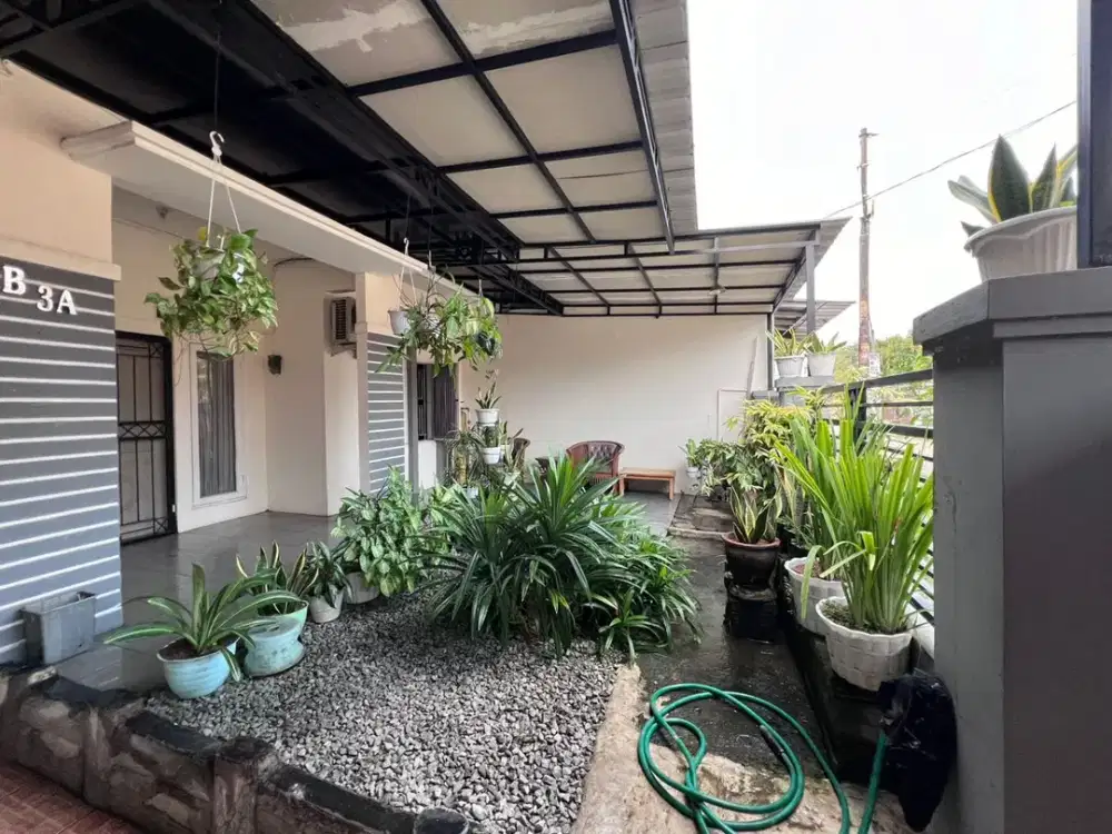 Dijual Rumah Perumnas Bumi Telukjambe Karawang Barat LT 157 m² SHM 3 KT Lokasi Strategis, dekat Galuh Mas