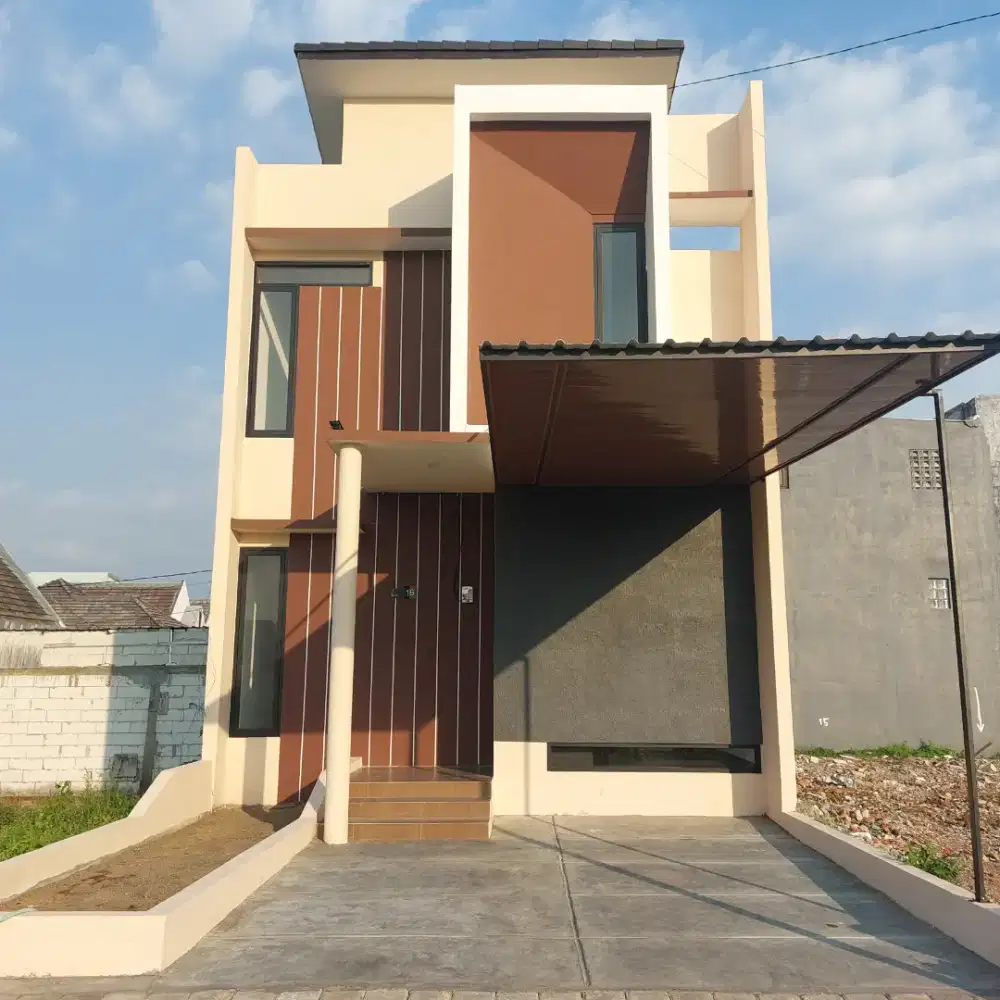 Rumah 2 lantai dengan 3 kamar, Lokasi dekat Suhat Malang