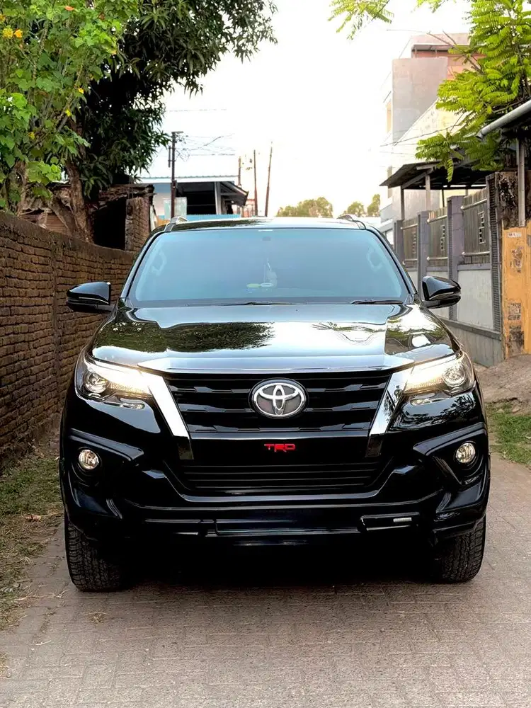 DI JUAL FORTUNER 4x2 A/T TRD SPORTIVO 2019