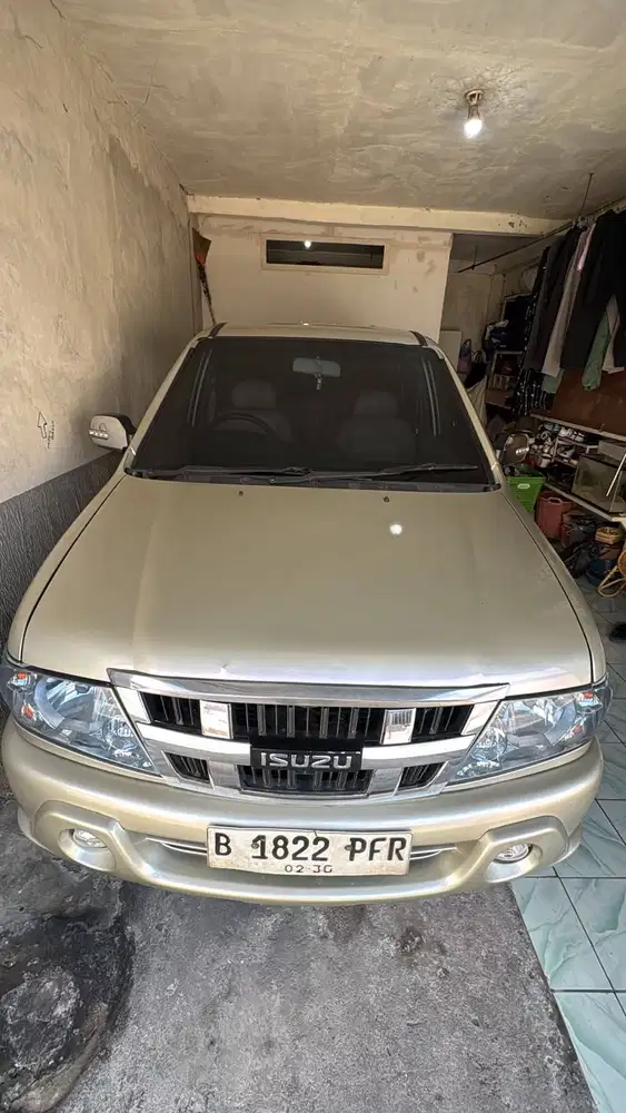 ISUZU PANTHER LS TURBO 2010