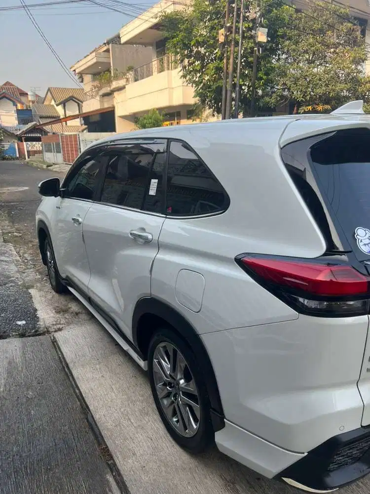 Toyota Kijang Innova 2023 Bensin