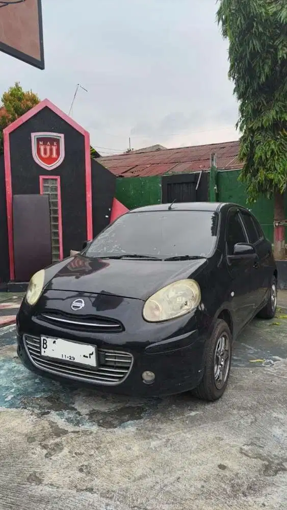 Nissan March 2012 Bensin