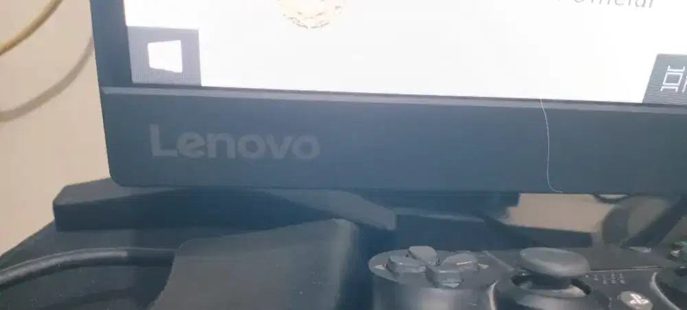 Monitor Lenovo seken
