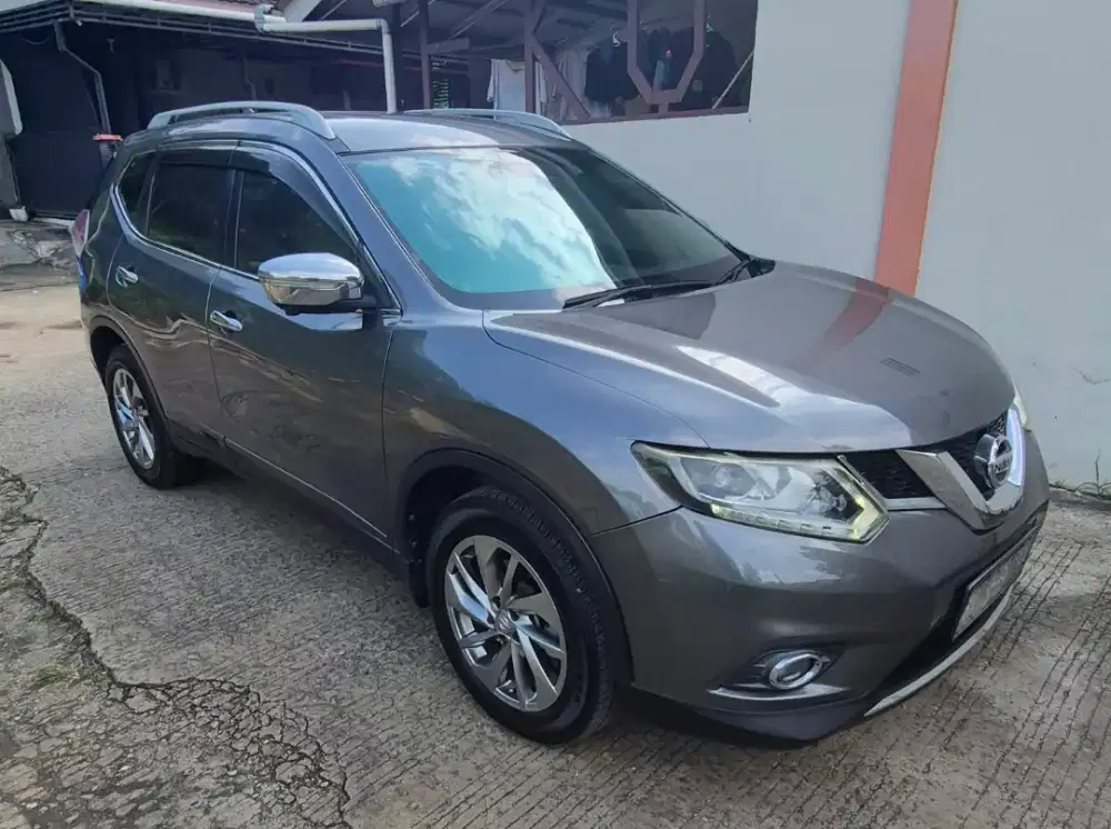 New x-trail 2.5cc automatic 2015 paten KM 62 rb.