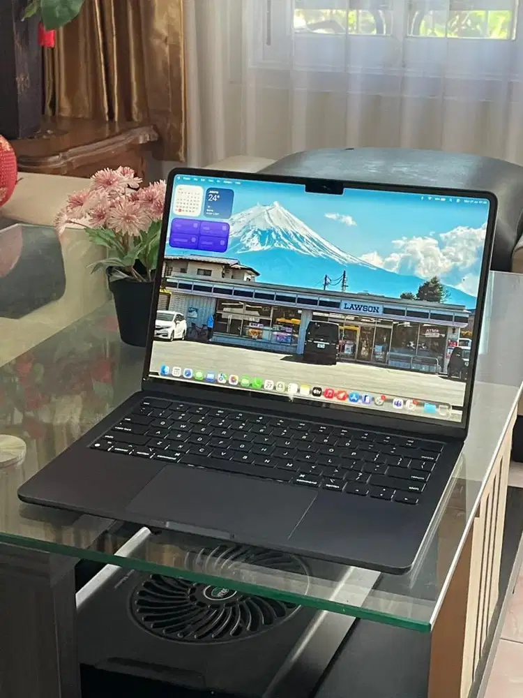 MacBook Air 2024 M3 13 inch 8/256