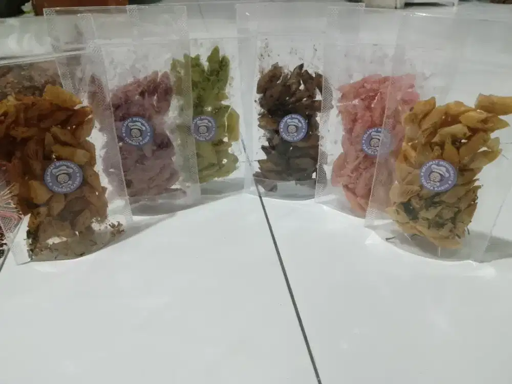 Makanan ringan lumring lumer ori dan pedas