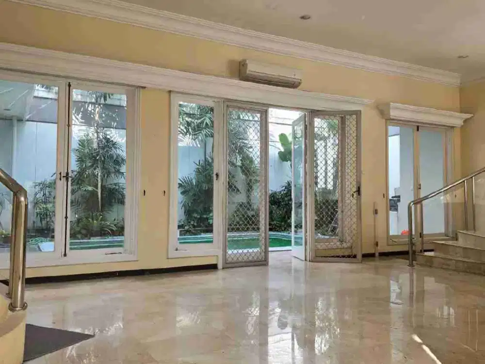 Dekat Pim2, Dijual Rumah Siap Huni di Pondok Indah Jakarta Selatan