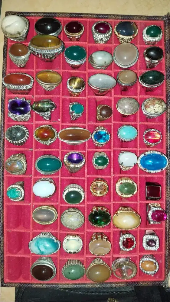 Batu cincin aneka jenis