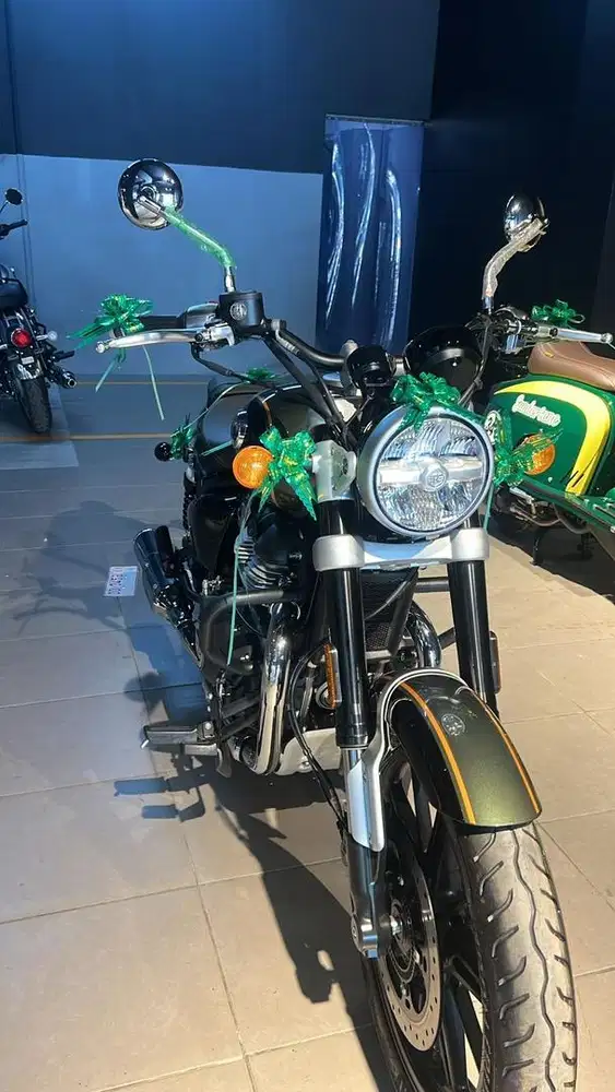 ROYAL ENFIELD SUPER METEOR 650