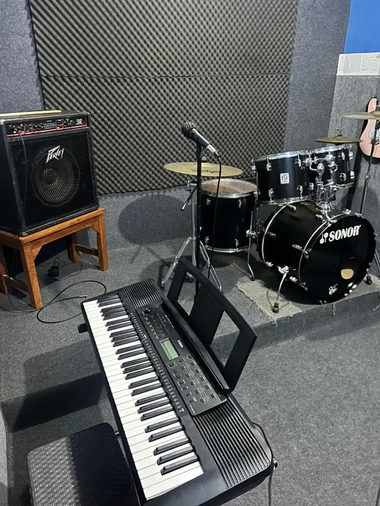 Alat musik full set cocok untuk studio musik rental