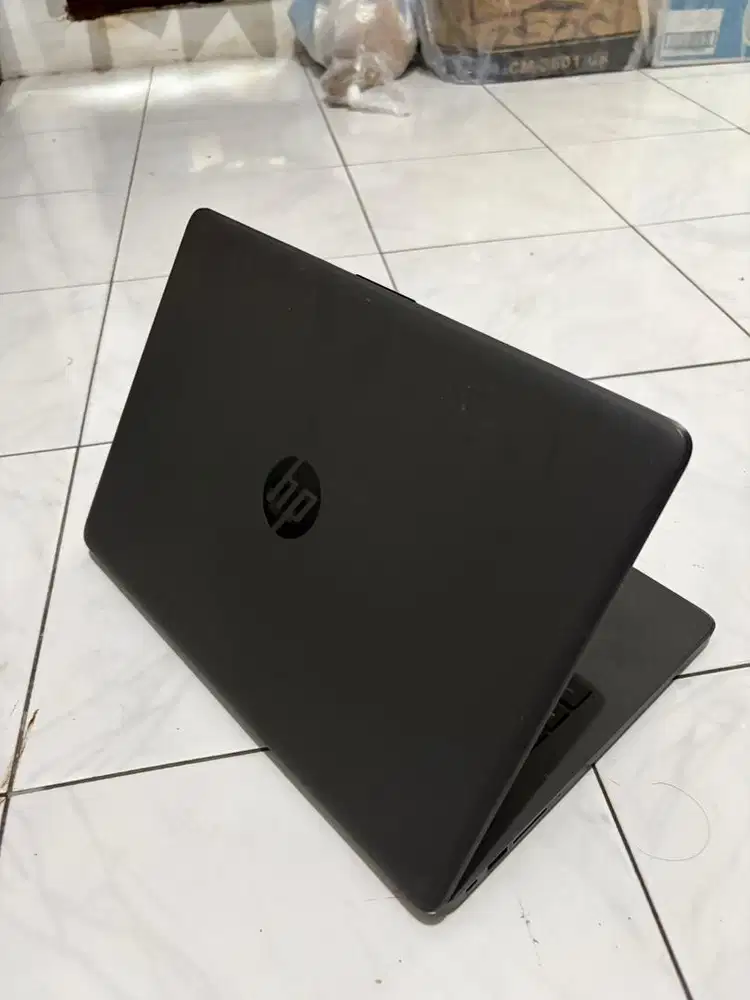 LAPTOP HP 240 GT Notebook PC