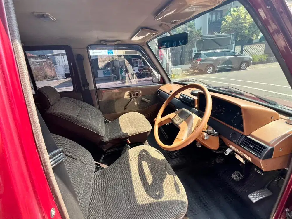 Kijang Super 4Pintu
