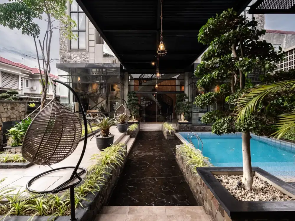 Dijual Rumah Mewah 3 Lantai + Rooftop, Ada Lift Dan Ruang Teater, Medan