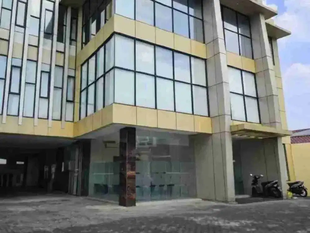 Dijual Gedung 3.5 Lt Raya Bintaro Parkir 40 Mobil
