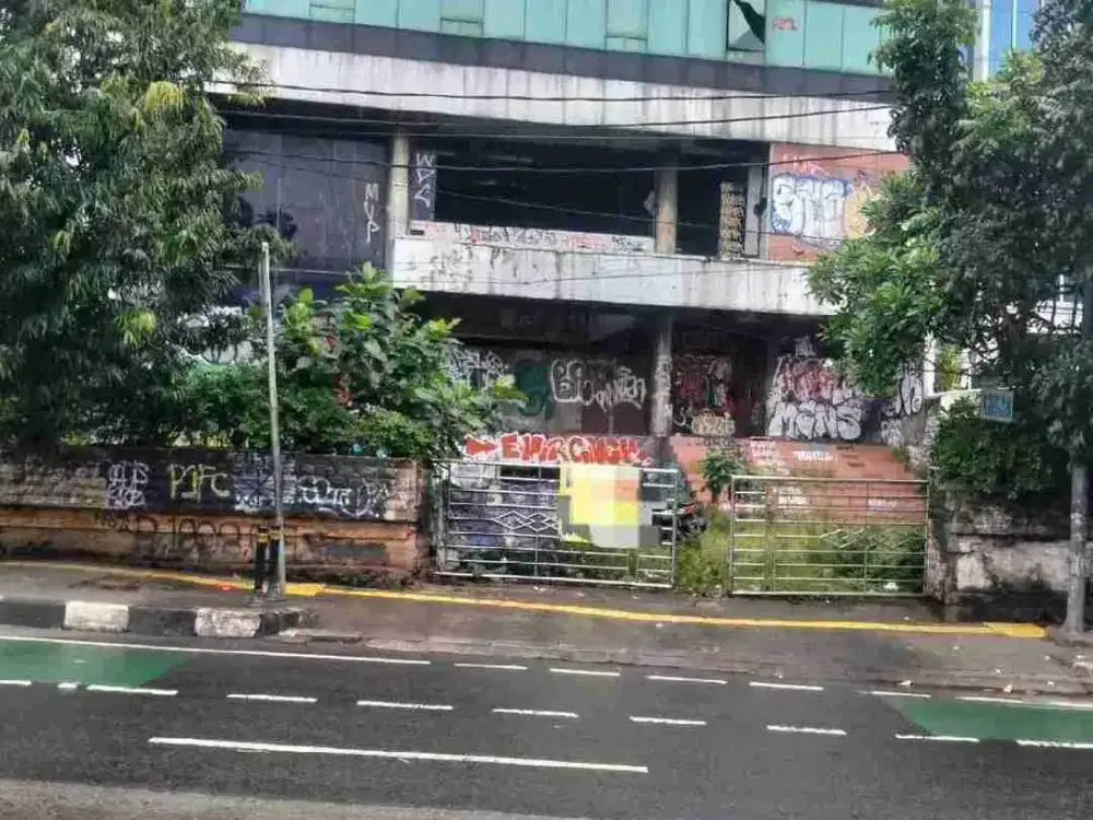 Gedung 7 lt Raya Pancoran