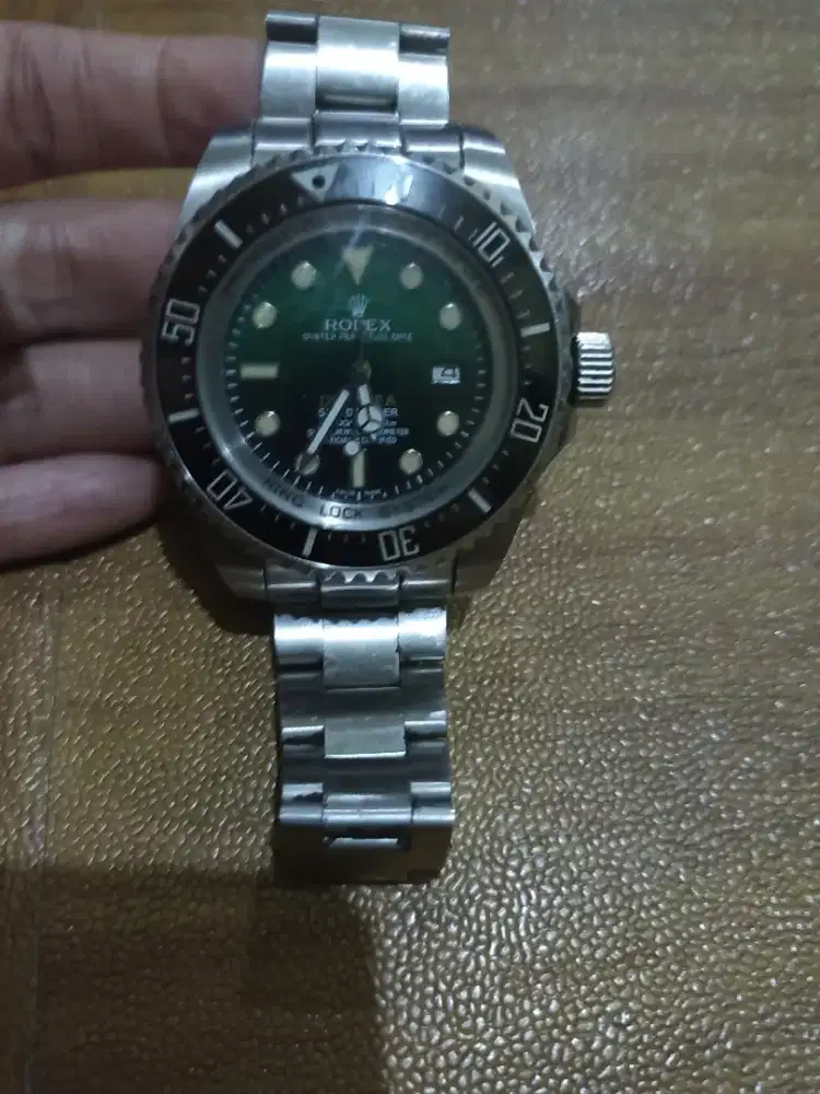 Jam tangan rolex