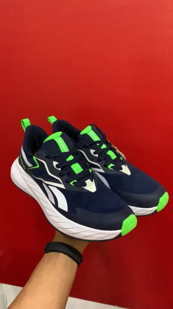 Sepatu Reebok run original murah size 40 dan 43