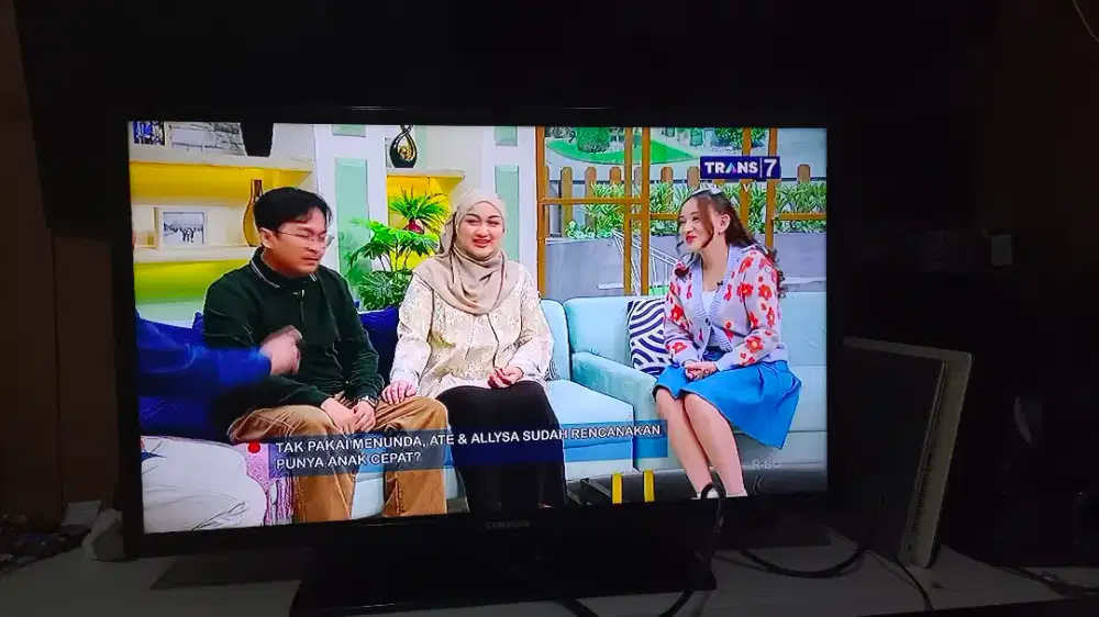 TV SAMSUNG SECOND 32 INCH