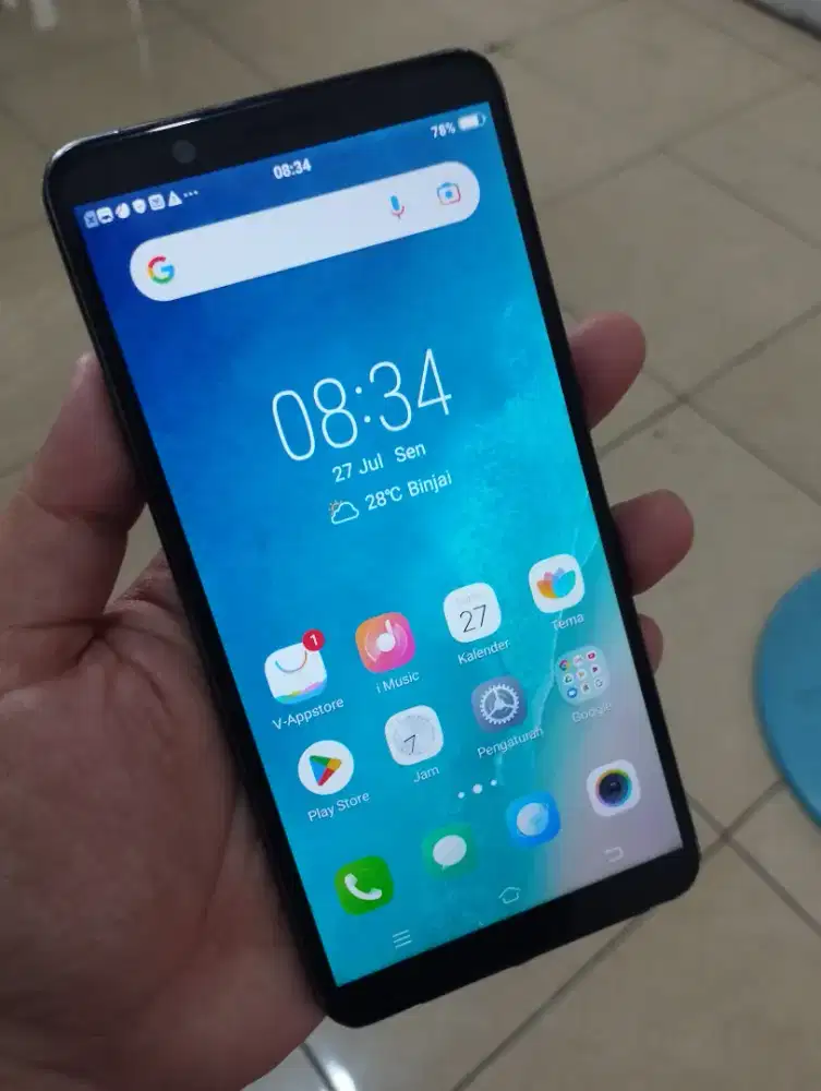 Vivo V7-Finger.4G.ram 4GB/32GB.ORI.GOLDEN PONSEL