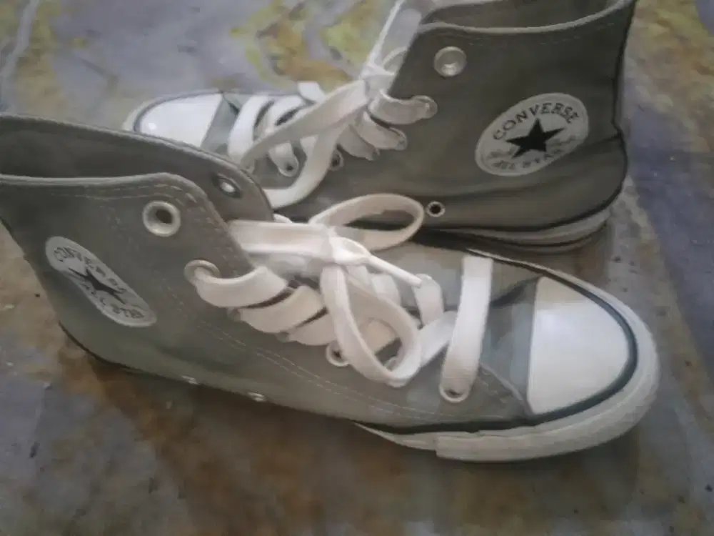 sepatu converse high ori