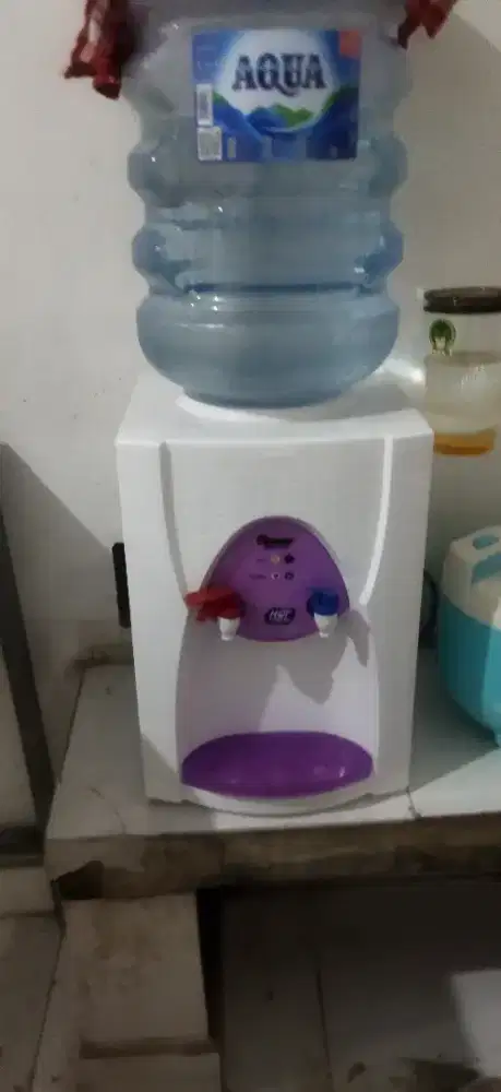 Dispenser duduk utk besar Miyako + galon, br 5 hr, msh spt br