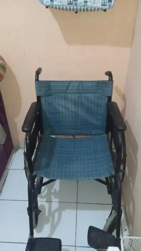 Kursi Roda (Masih Bagus)