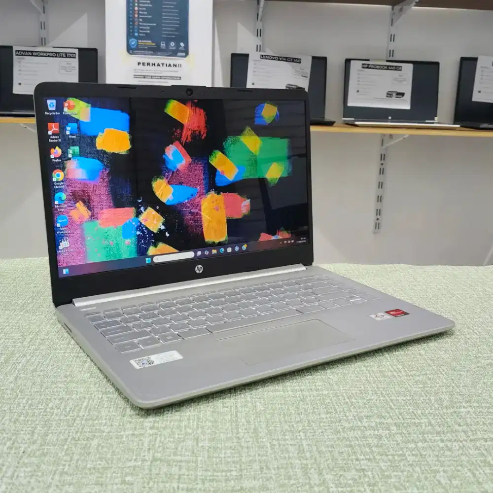 Laptop Second HP 14s-FQ0562AU AMD Athlon Silver 3050U (8GB/SSD 512GB)
