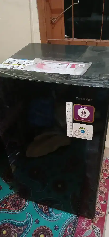 Sharp 100L, seperti baru