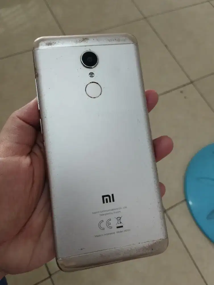 Redmi 5-Finger.4G.Ram 2/16GB.ORI.GOLDEN PONSEL