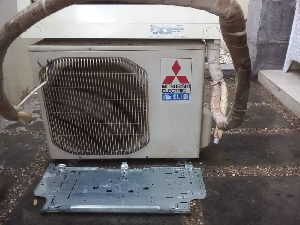 BU Jual AC 3/4 PK Mitsubishi komplit kecuali remot