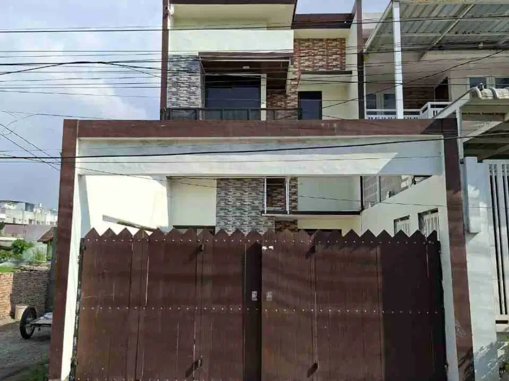 Rumah Siap Huni  Komplek Ampera Palace