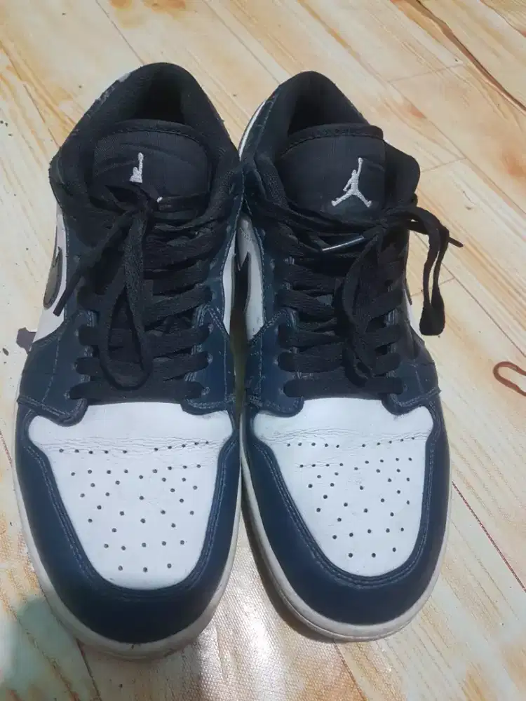 sepatu nike euro 44 kondisi bagus