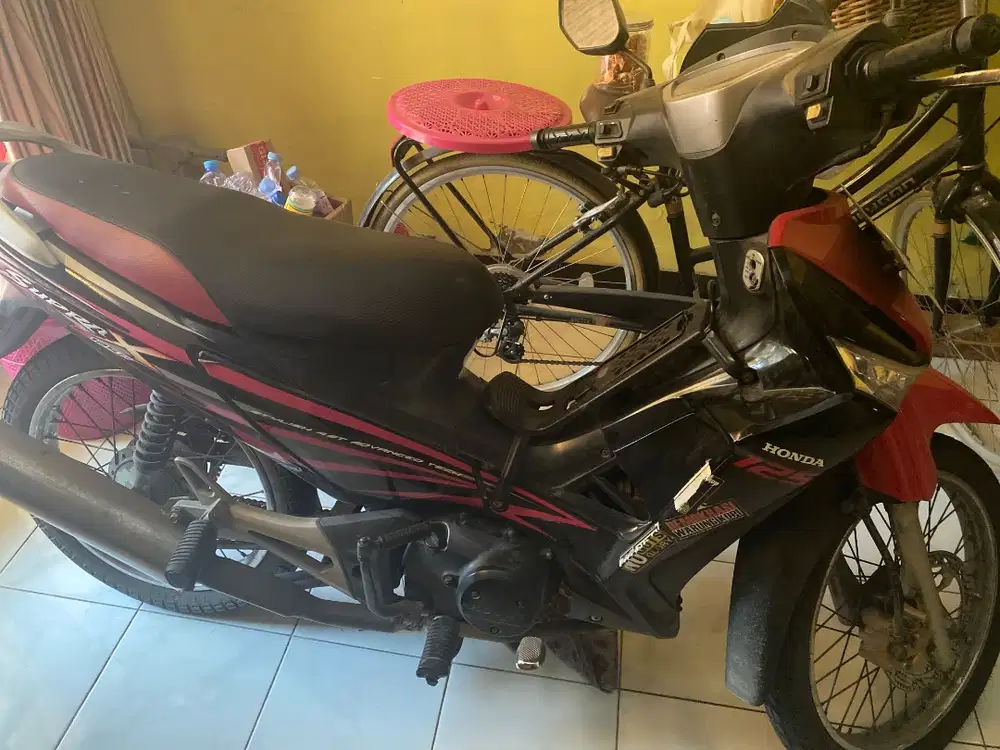 Motor supra x 125 tahun 2007