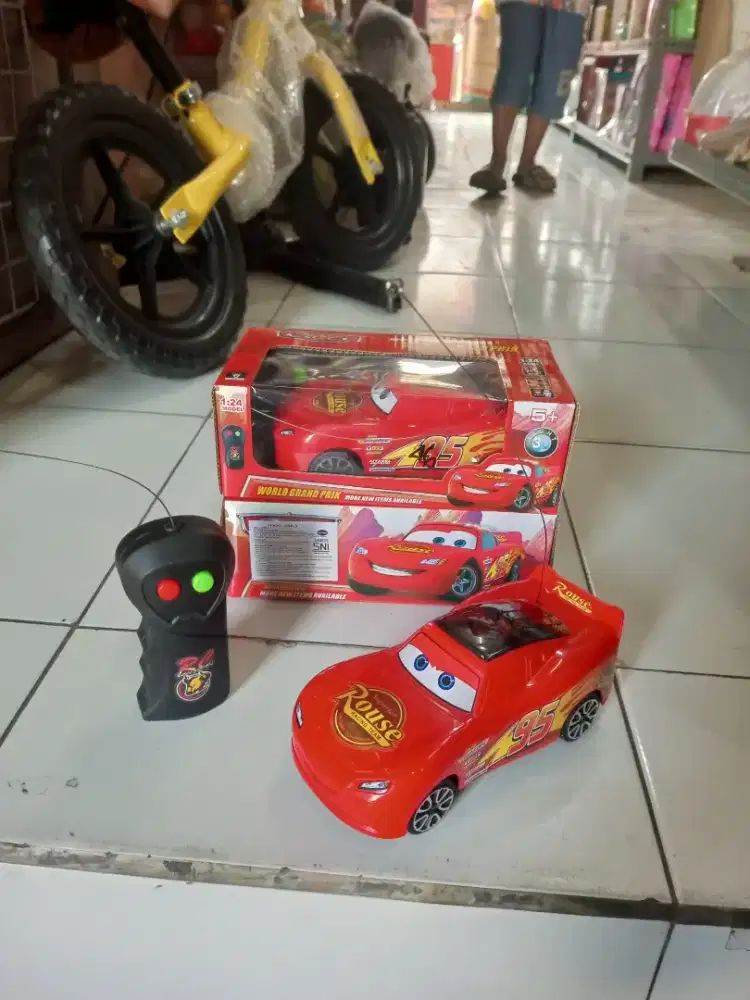 Mainan anak remot control mobil cars