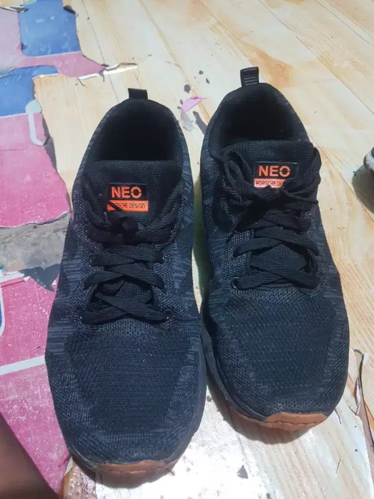 sepatu adidas neo euro 42 kondisi bagus dan No Minus