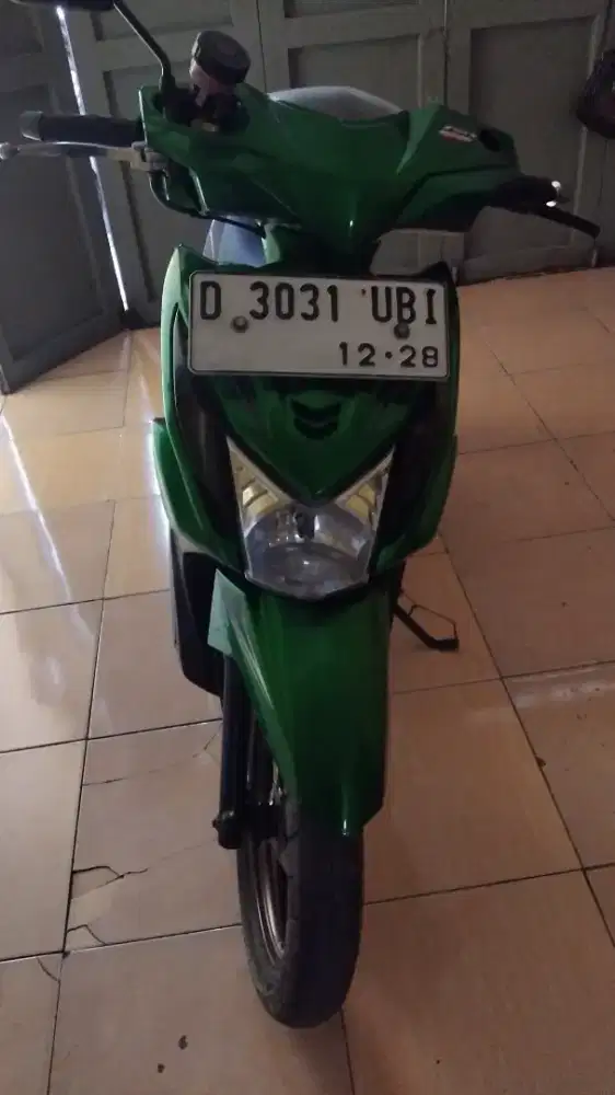 Jual motor honda beat thn 2013 hrg 9,5jt