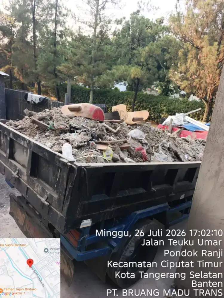 Jasa buang puing dan urugan