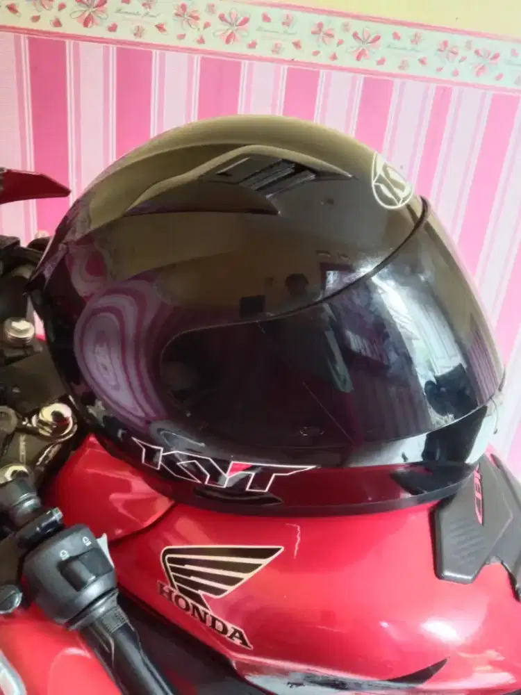Helm kyt r10 size L