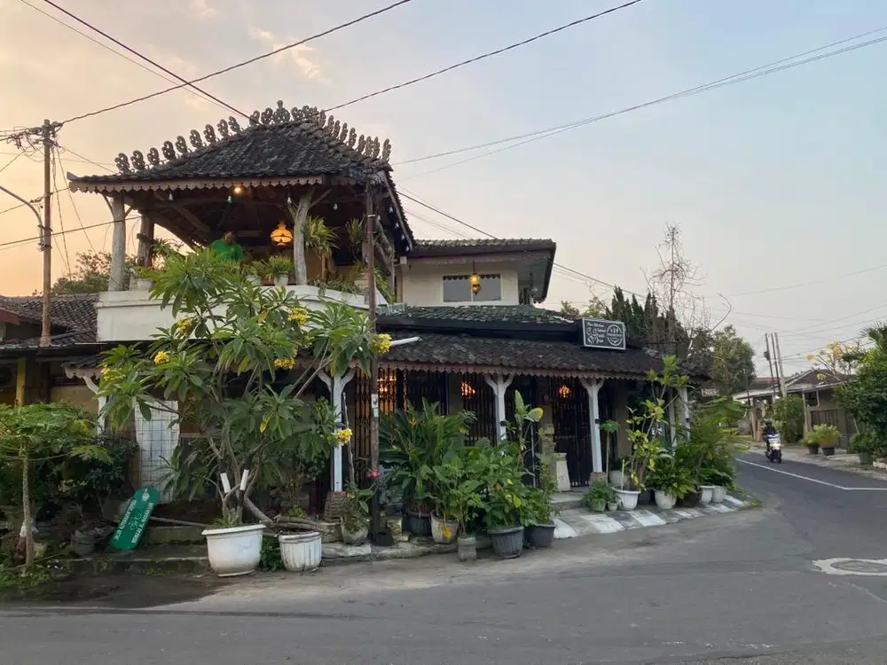Nego Dijual Rumah Bekas Restoran