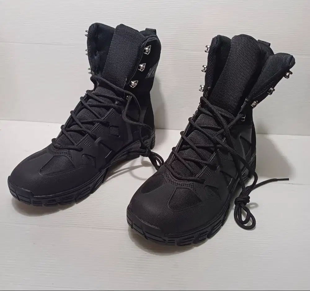Sepatu Tactical Boots Outdoor Combat Kuat - PANYANHU Hitam Size 43