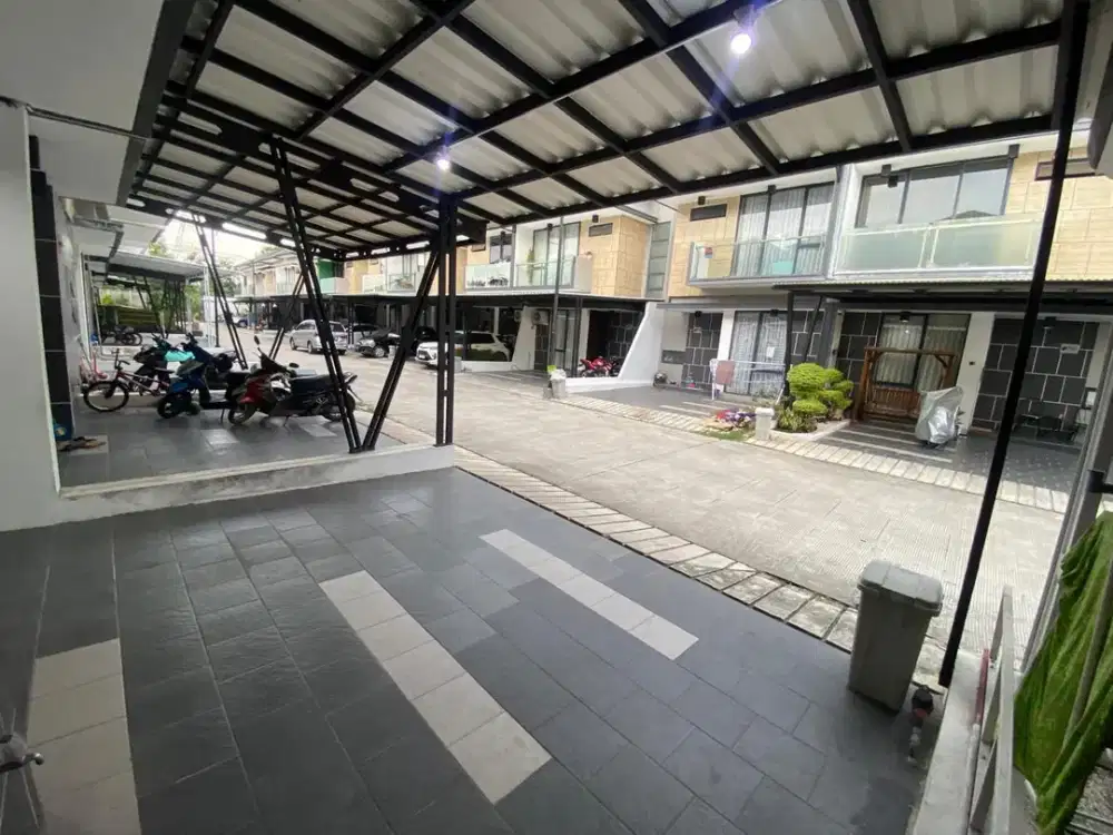 Rumah Siap Huni 3 Lantai Bonus Furnished di Golden City Bekasi Utara