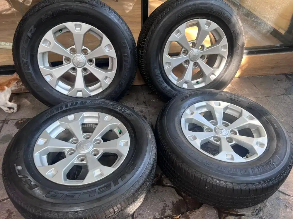 Velg pajero sport dakar (OEM)+ Ban 265/65R17