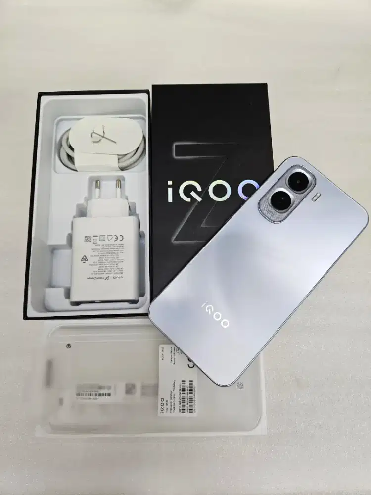 iQoo Z11 5G 8/128gb istimewa