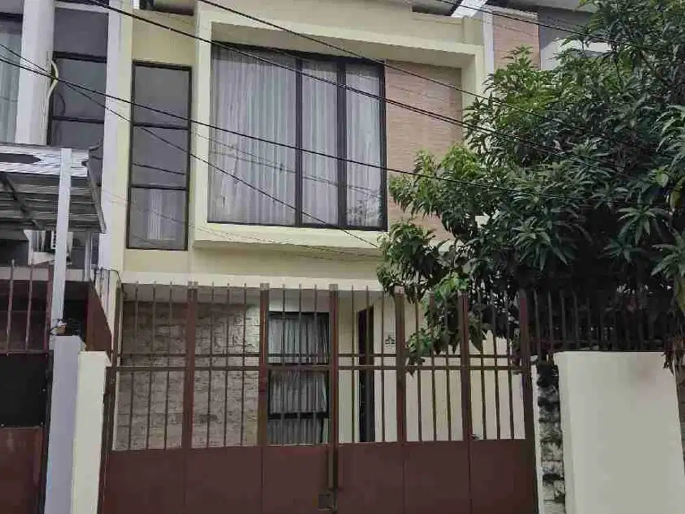 Jarang Ada ... Rumah Siap Huni di Lokasi Strategis Bintaro ... Bebas Banjir