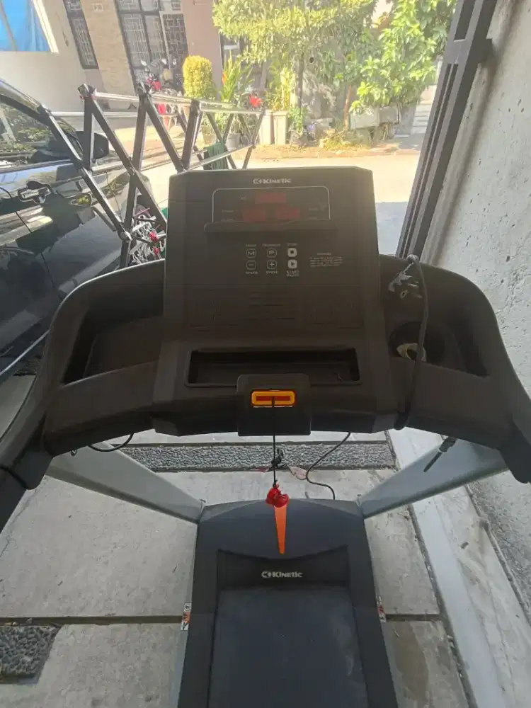 Treadmill Kinetic