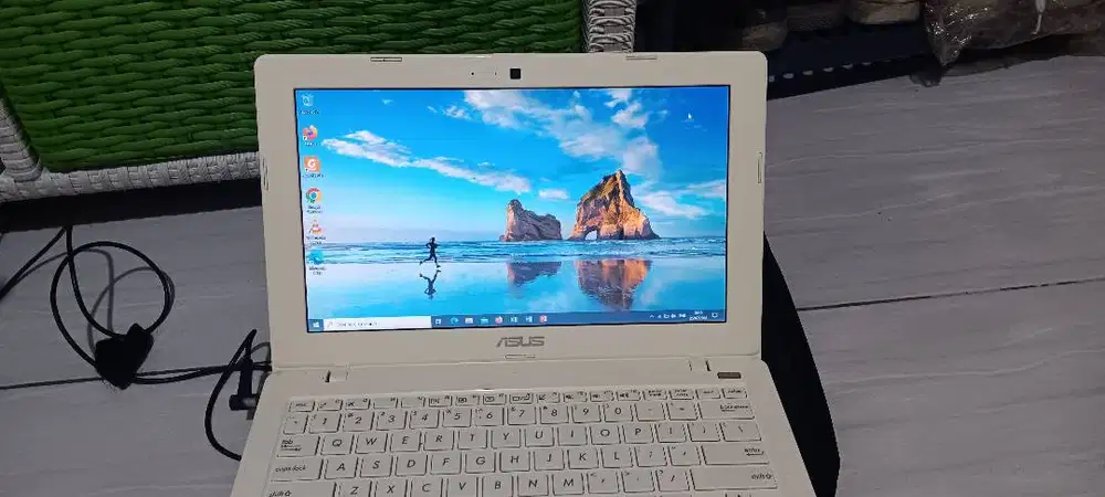 notebook Asus X200M